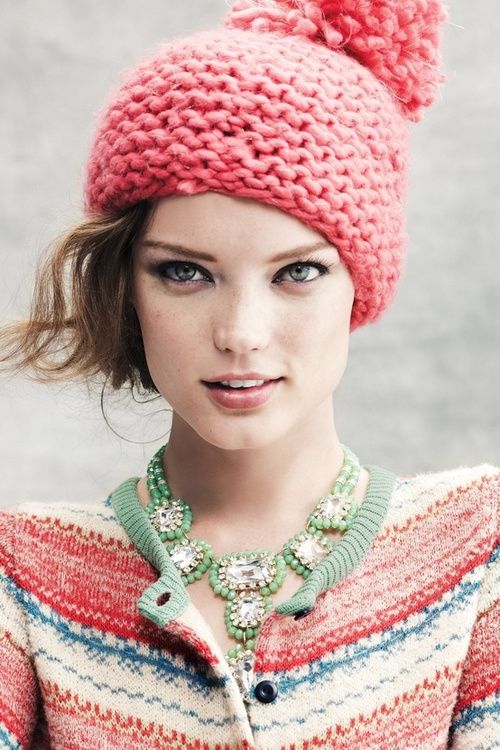 Лучшие шапки осень-зима модные женские шапки-новинки, фото, тренды